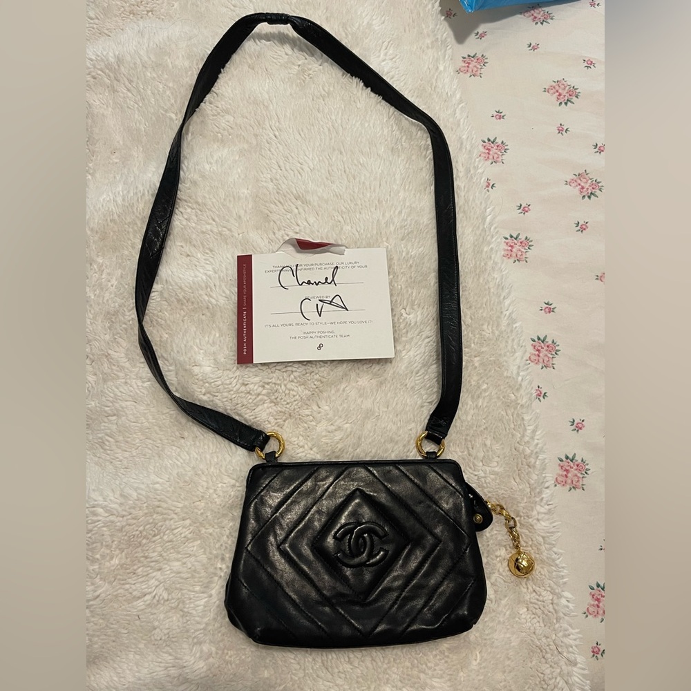 CHANEL Black Quilted Shoulder Bag